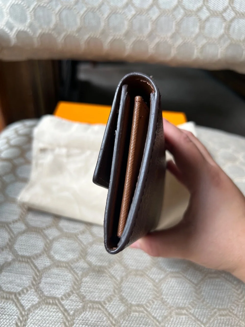 Sa ra wallet inspooo